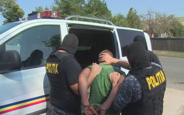 Patru fraţi deosebit de violenţi, arestaţi pentru o crimă. Agresorii, lăudaţi de primar: „Băieţi respectuoşi, cuminţi, iubitori de animale şi natură