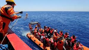 Paza de Coastă spaniolă a anunţat că a salvat din Mediterana 600 de migranţi într-o zi