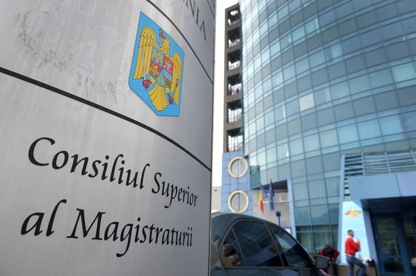 Pensia medie pentru magistraţi depăşeşte 18.300 de lei. Câte pensii de serviciu se plătesc în România