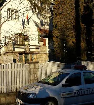 Percheziţii la Poliţia Sinaia. Procurorii DNA îi vizează pe şefii instituţiei