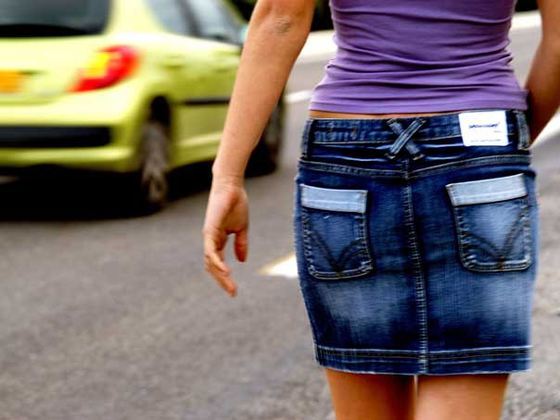 Percheziţii în Bucureşti şi alte trei judeţe la persoane care duceau tinere la prostituţie în Anglia