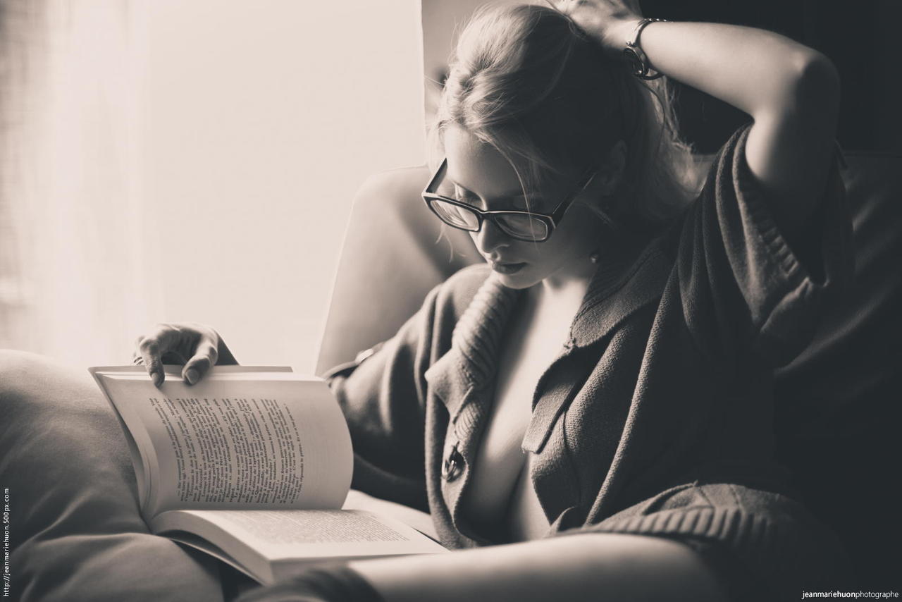 Persoanele care citesc zilnic traiesc mai mult cu 30 de minute pe zi