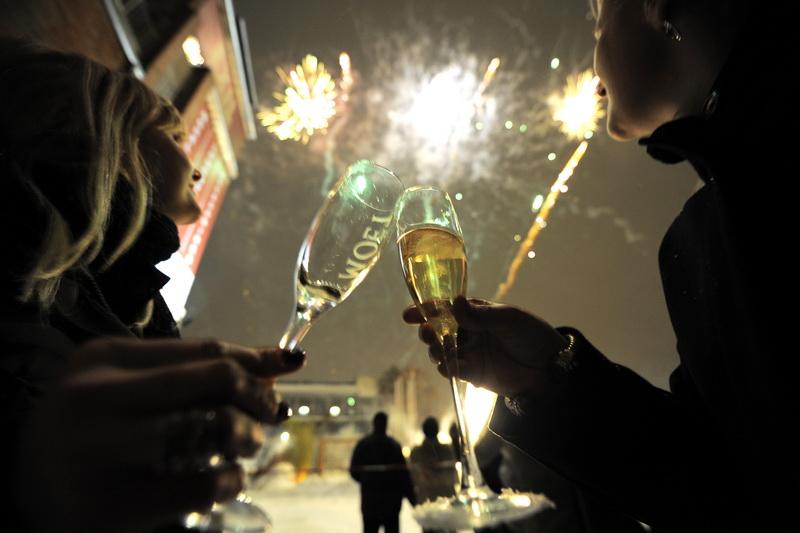 Peste 155.000 de români au cheltuit 36 de milioane de euro pe vacanțe de Revelion