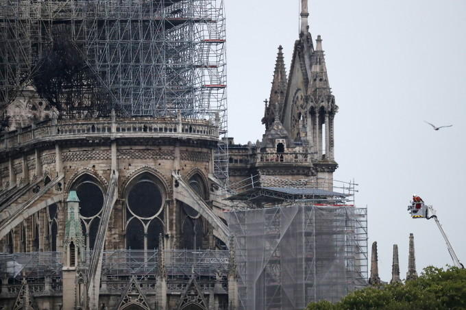 Peste 160 de copii, depistaţi cu concentrații ridicate de plumb după incendiul de la Notre-Dame