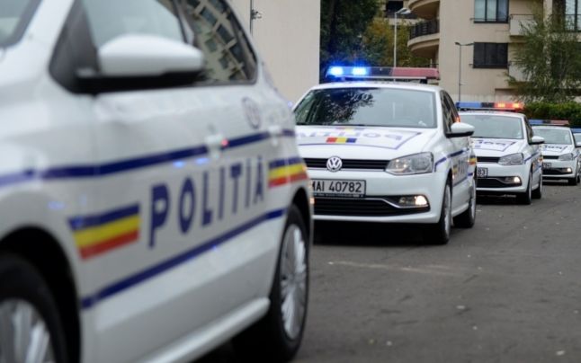 Peste 3.600 de candidaţi susţin astăzi proba scrisă pentru a ocupa unul dintre cele 770 de posturi din Poliţia Română scoase la concurs