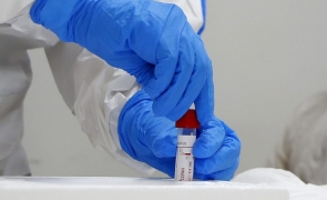 Peste jumătate din românii care au avut coronavirus declară că se simt