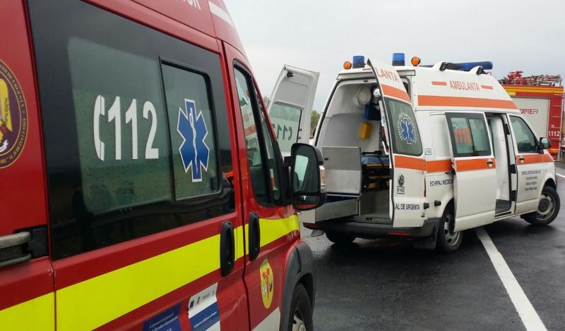 Plan ROSU de interventie in Maramures:un autocar s-a ciocnit cu un TIR