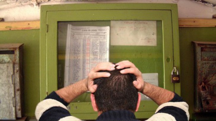Plata facturilor la utilităţi în termen de 15 zile a fost contestată la CCR
