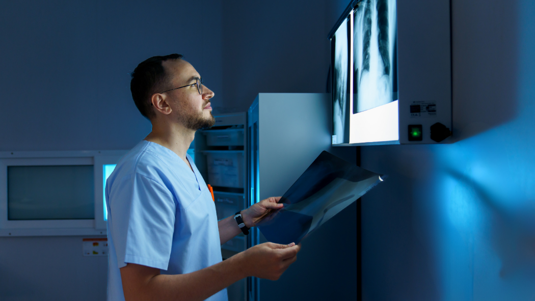 Poți trăi cu un singur plămân? Răspunsul unui chirurg toracic din București