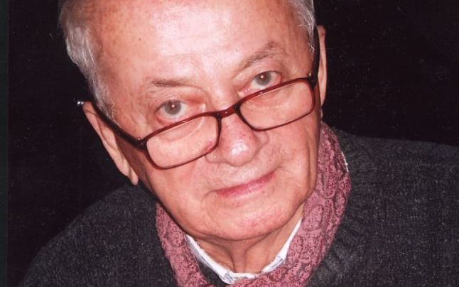 Poetul şi traducătorul Radu Cârneci a murit la vârsta de 89 de ani