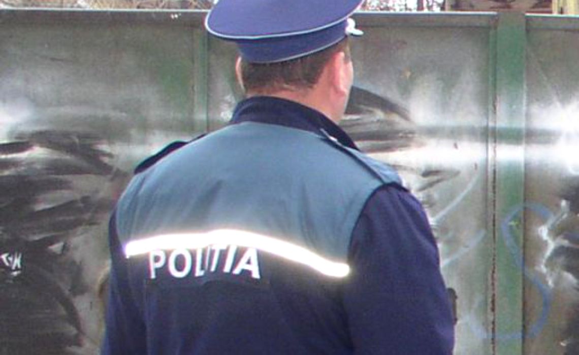 Polițist infectat cu HIV, într-o clinică privată din București. Autoritățile sunt în alertă!