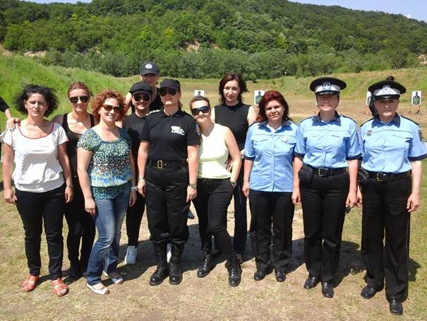Poliţia locală Ploieşti: veselie generală în poligonul de trageri