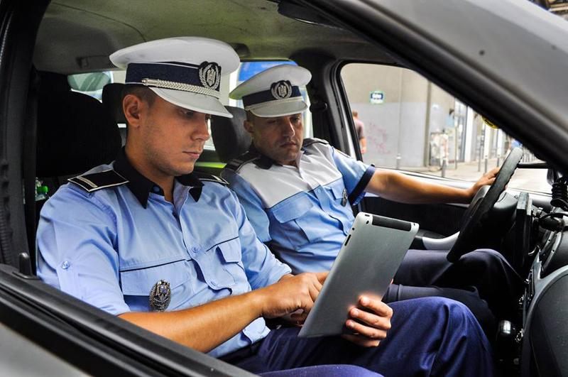 Politistii au dat in weekend-ul de Florii aproape 25.000 de sanctiuni si au retinut 1.300 permise de conducere