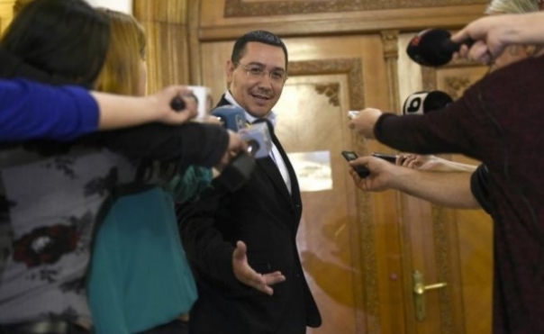 Ponta, dupa ce a fost denuntat la DNA: Nebuni. Dementi. Pot sa depuna o plangere si impotriva lui Carol I