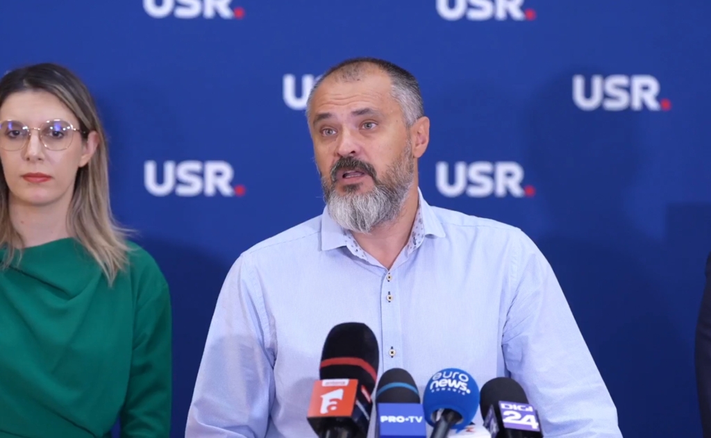 Prăduiala USR: TAROM îl acuză pe Cristian Ghinea de sabotaj, după ce acesta a anunțat că va intra în faliment. "Un atac nejustificat și incorect asupra companiei naționale"
