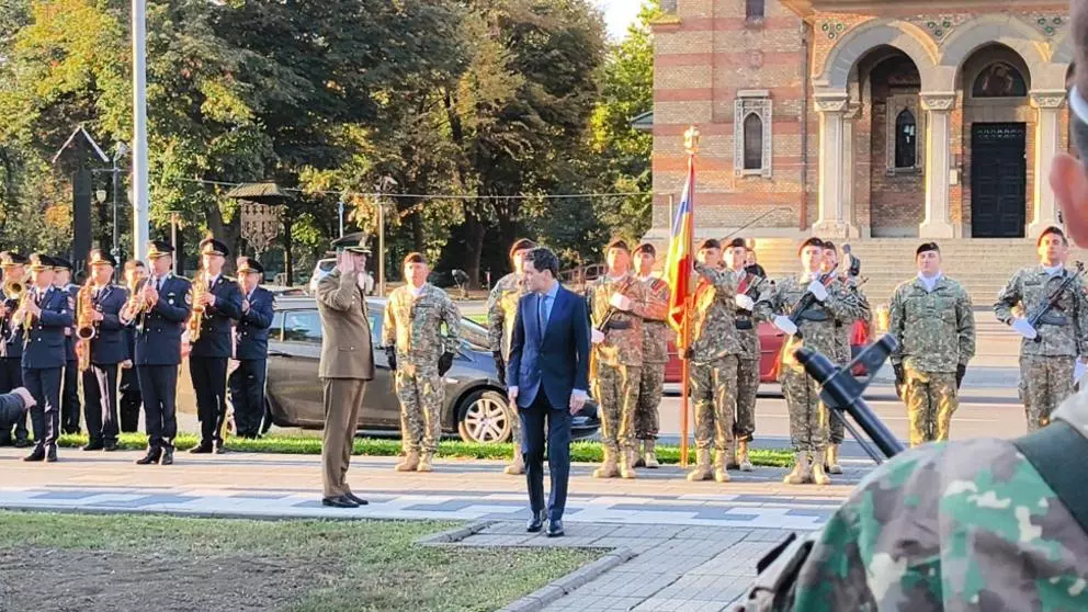 Președintele Nicușor Dan, moment în stilul lui Joe Biden: Comandantul Suprem al Fortelor Armate nu stie pe ce lume se află! VIDEO