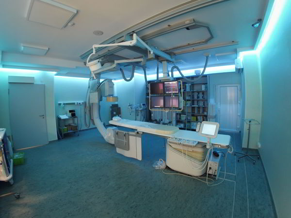 Premieră medicală în România: Un pacient, salvat prin nanotehnologie