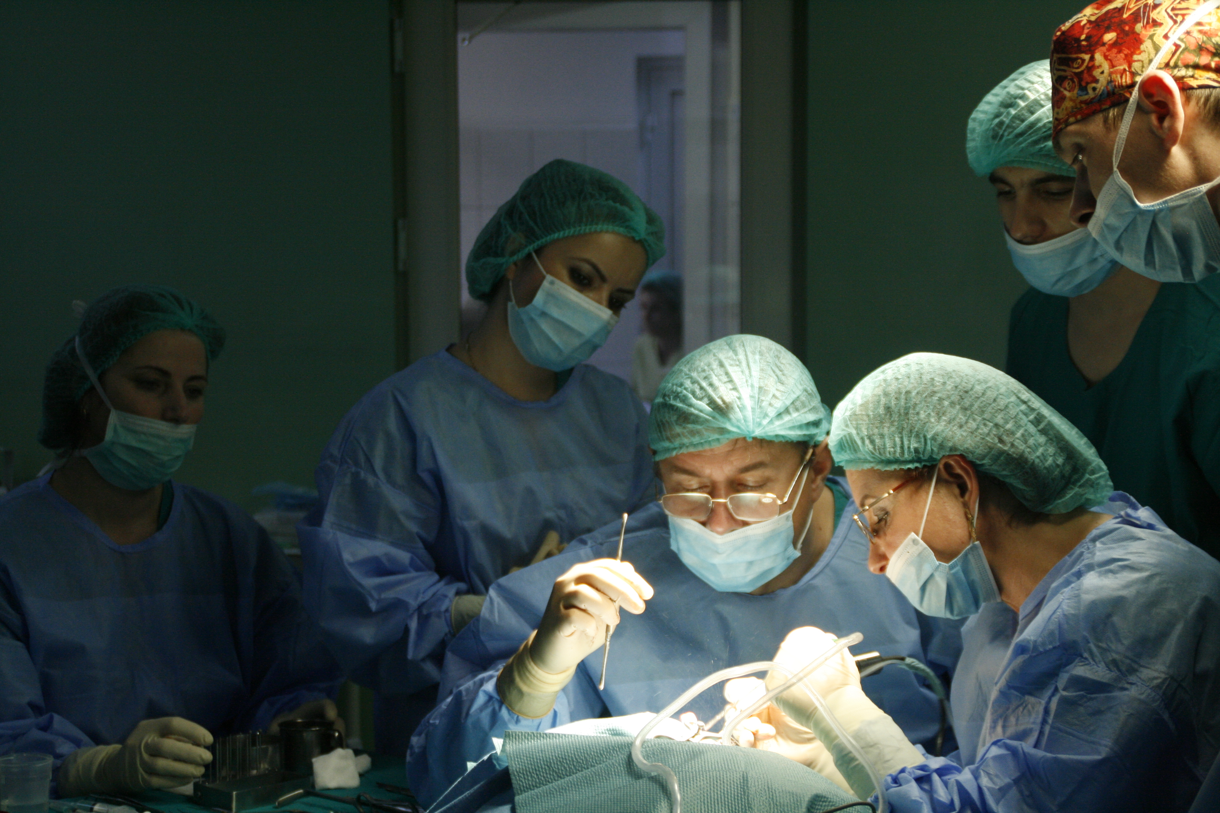 Premiera in Romania: prin implant cohlear bilateral un sugar de 10 luni si-a recapatat auzul