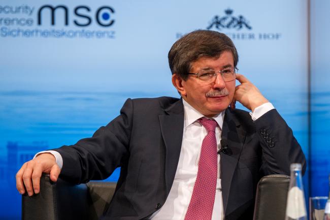 Prim-ministrul turc critică Europa, numind-o