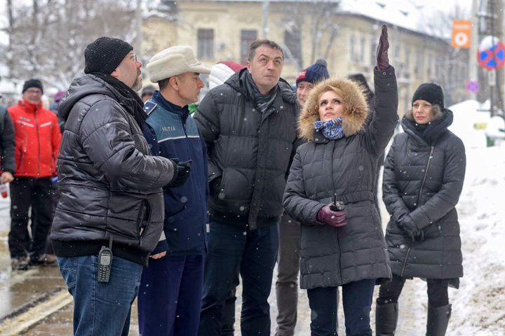 Prima ninsoare a luat-o pe Firea pe principiul