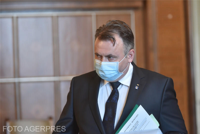 Prima reacție a lui Tătaru după ce CCR a decis că este neconstituțional ca internarea și carantina să fie dispuse prin ordin al ministrului Sănătății