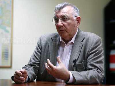 Primarul Chiliman, saltat de DNA direct de pe aeroport si urcat in duba Politiei