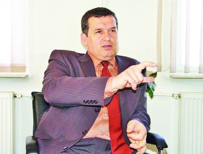 Primarul Mircia Gutău, invalidat de Judecătoria Râmnicu Vâlcea