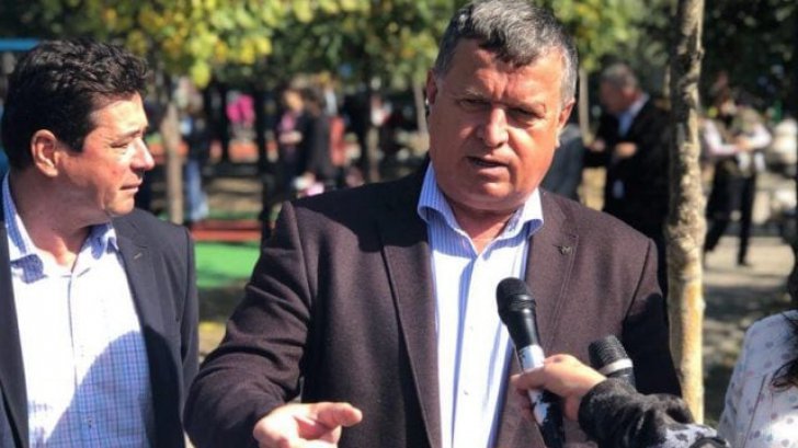 Primarul municipiului Râmnicu Vâlcea dă statul în judecată: cere 10,5 milioane de euro daune