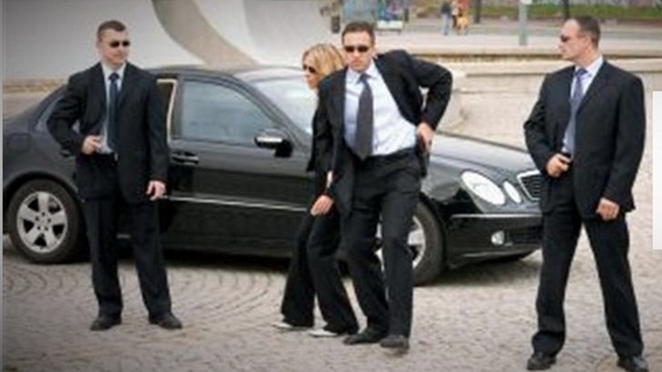 Primul ministru care anunţă că a semnat renunţarea la serviciile SPP, după gestul făcut de premier