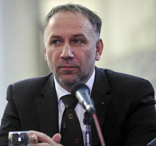 Procurorul general interimar Bogdan Licu cere să i se retragă titlul de doctor!
