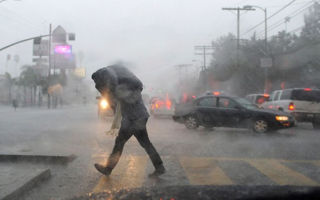 Prognoza meteo: România, lovită de furtuni violente. Când se schimbă vremea şi unde se anunţă fenomene periculoase