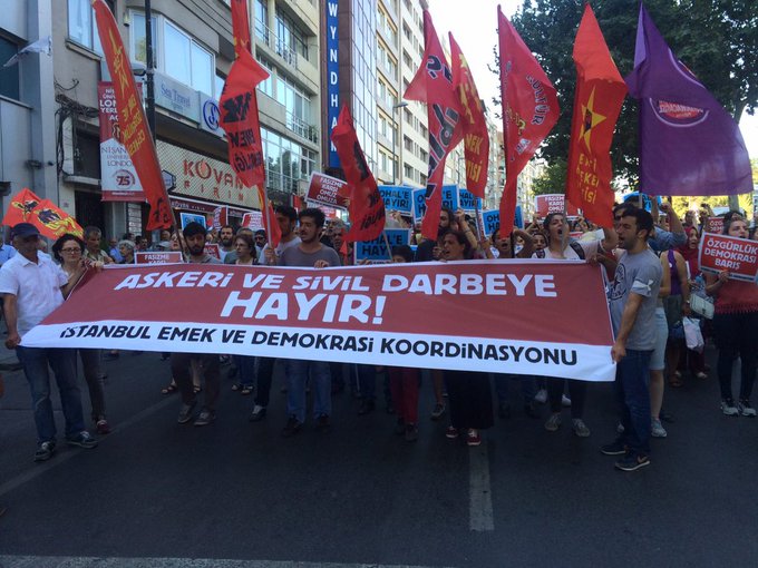 Protest la Istanbul, mii de oameni au ieșit în stradă: