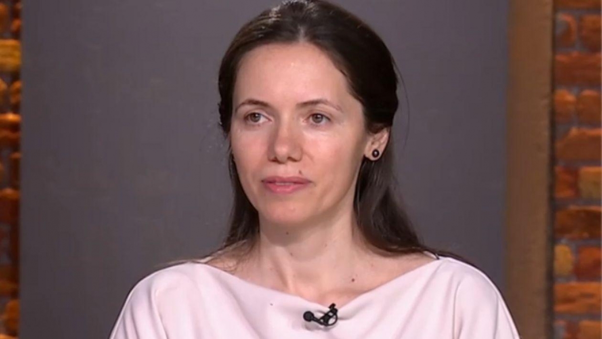 Răvășitoarea Reloaded: Mirabela Grădinaru anunță cum trebuie să fie prima doamnă a României - De asta Nicușor Dan duce fetița la școală
