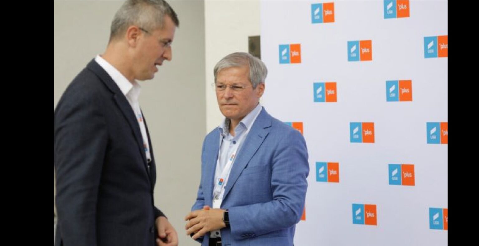 Război total în USR: Cioloș amenință că-și dă demisia - Barna îl face iresponsabil!