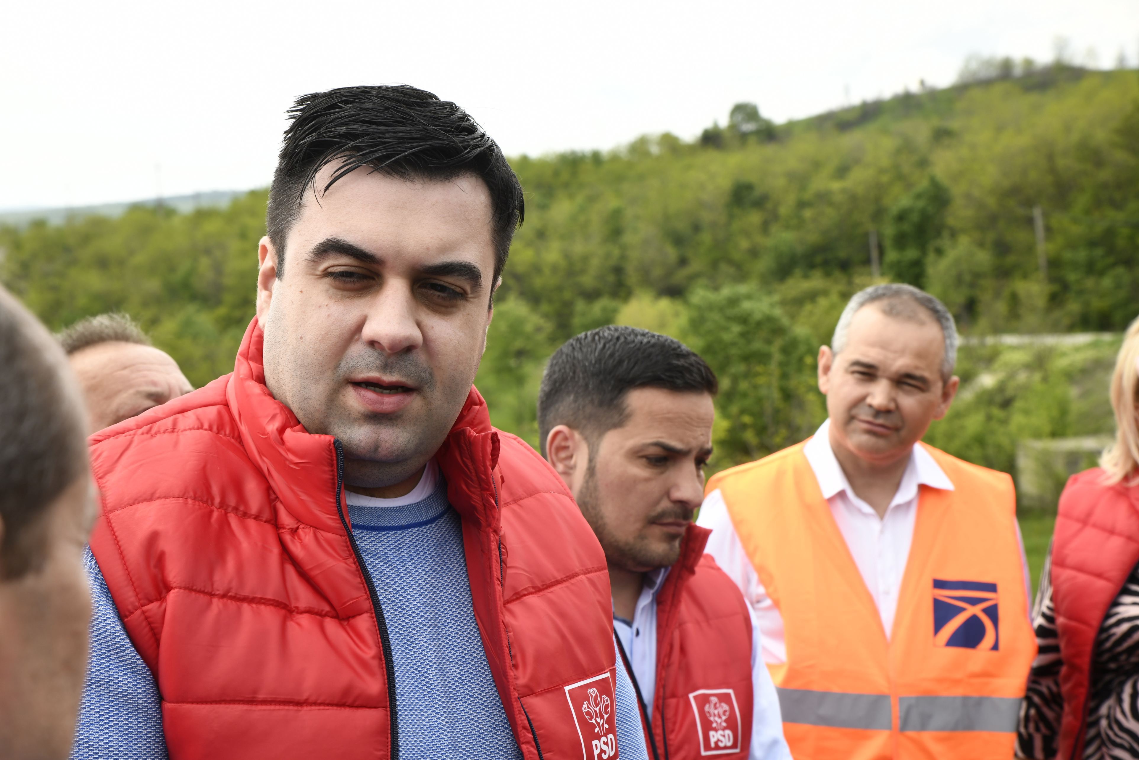 Răzvan Cuc, aspru criticat de şoferii de TIR, după tragedia cu zece morţi din Ialomiţa: „Ne scanaţi retina? Aveţi idee în ce condiţii lucrăm?