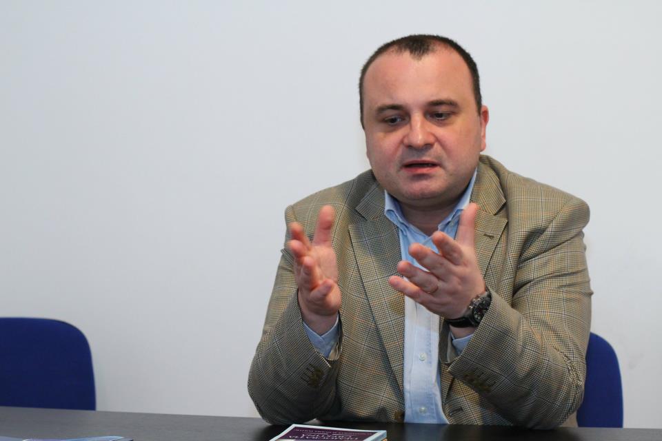 Radu Carp: În cazul înaintării în grad diplomatic a lui Titus Corlăţean s-au încălcat prevederile legii