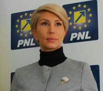 Raluca Turcan: Nu candidez la presedintia PNL. Avem doi candidati si e posibil sa apara si altii
