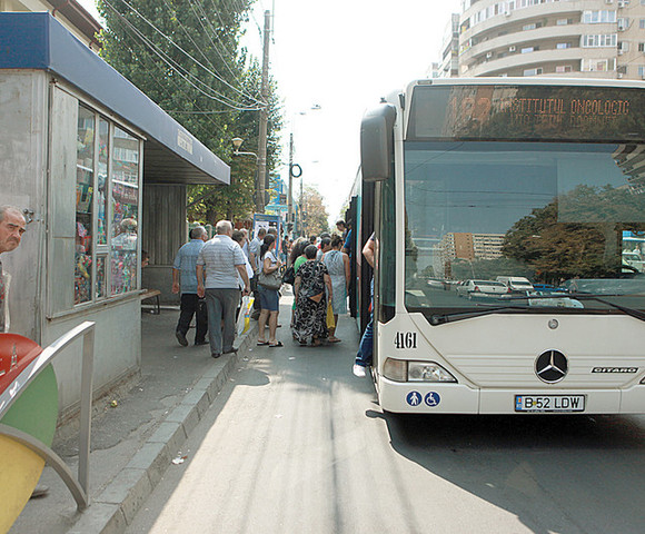 RATB bagă wi-fi gratuit în autobuze, tramvaie şi troleibuze