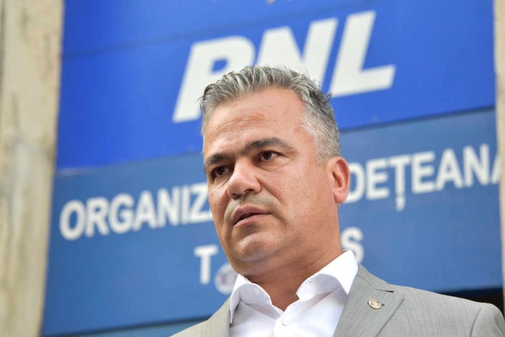 Realizările lui Veștea ca „baron” la Brașov: „Și-a împământenit relații foarte puternice nu doar în județ, ci în toată țara”
