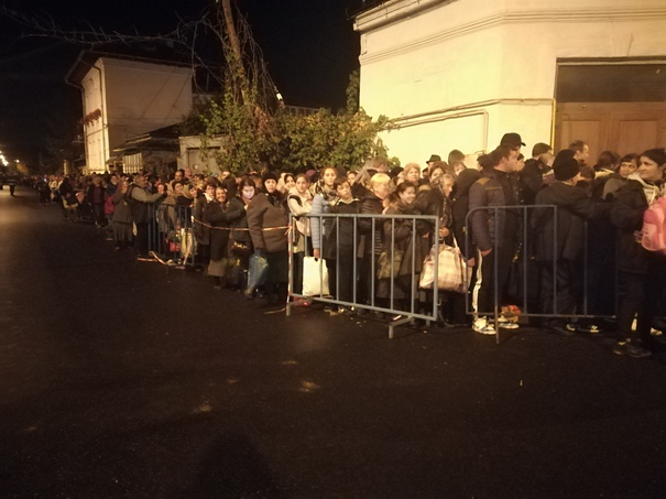 Record în ultima noapte de pelerinaj la Iaşi