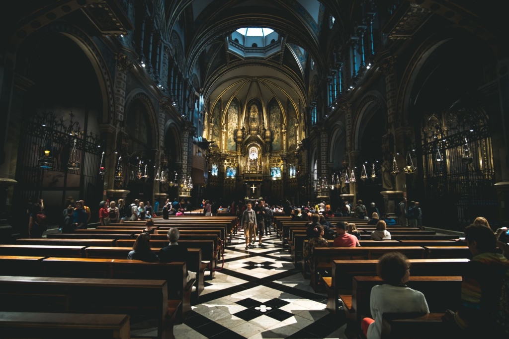 Religia poate avea același efect ca și consumul de droguri: Organul din corp ce declanșează fenomenul, anunțat de Oxford
