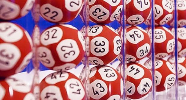 Report de peste 3 milioane de euro la extragerea Loto 6/49