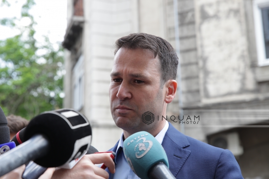 Robert Negoiţă spune că Marian Oprişan a cerut în şedinţa CEx să fie exclus din partid