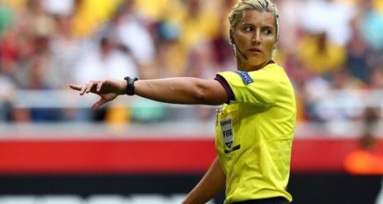 Românca Teodora Albon ocupă locul 7 în clasamentul celor mai bune femei arbitru în 2015