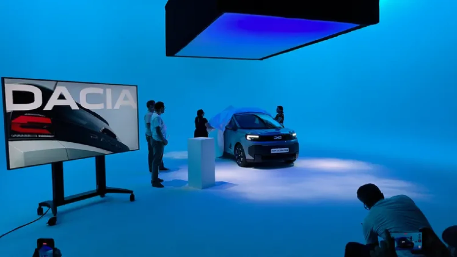 România e pa! Renault mută producția noului model Dacia în Slovenia: Se schimbă total strategia și vor să dea o lovitură în Europa
