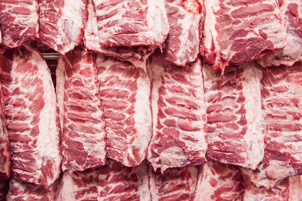 Romania a importat carne in valoare de circa 257 de milioane de euro numai in primul trimestru din acest an