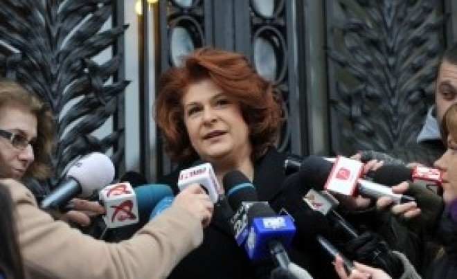 Rovana Plumb: