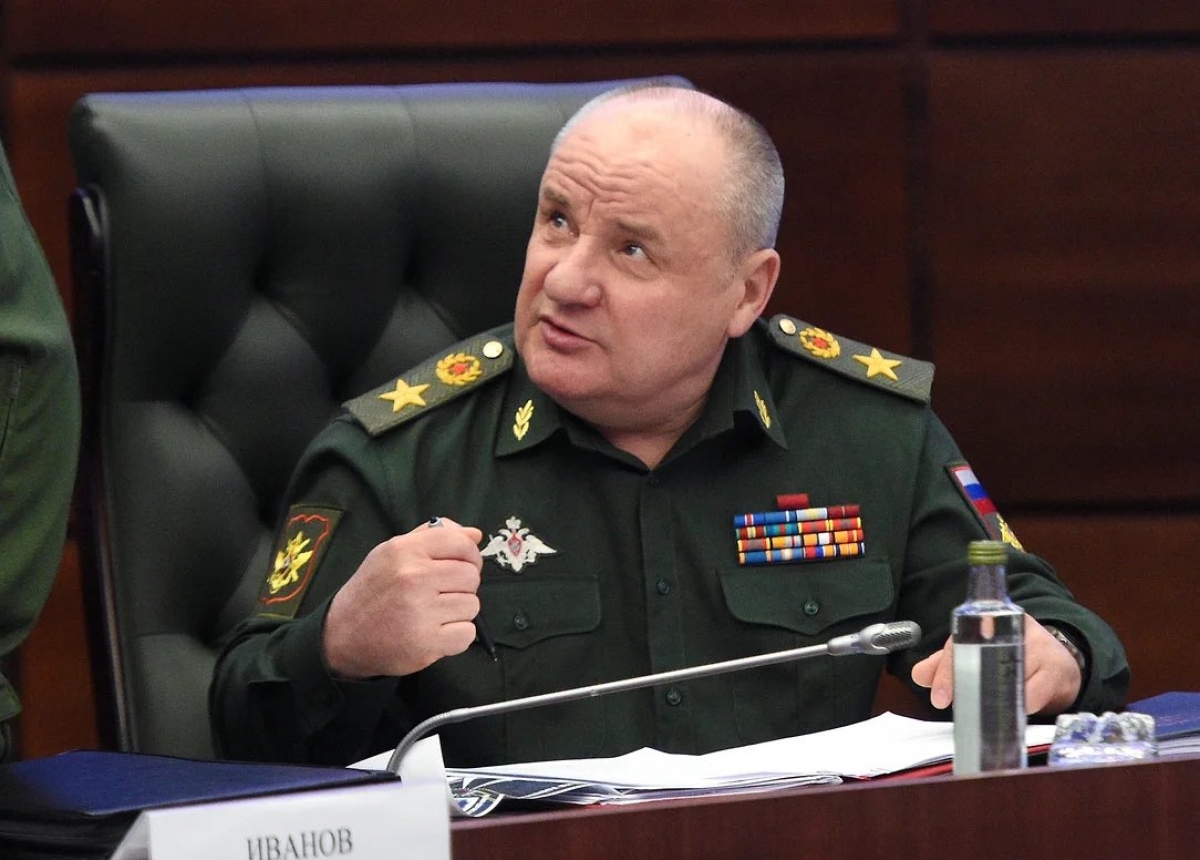 Scandal colosal în armata rusă: generalul responsabil de inovație e acuzat de trafic de arme, fals, abuz în serviciu. Riscă aproape 20 de ani de pușcărie