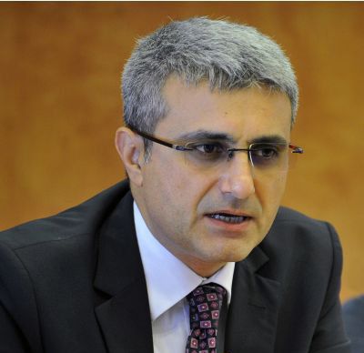 Scandal pe Facebook în PMP intre Robert Turcescu, Magda Bistriceanu si Lucian Iliescu