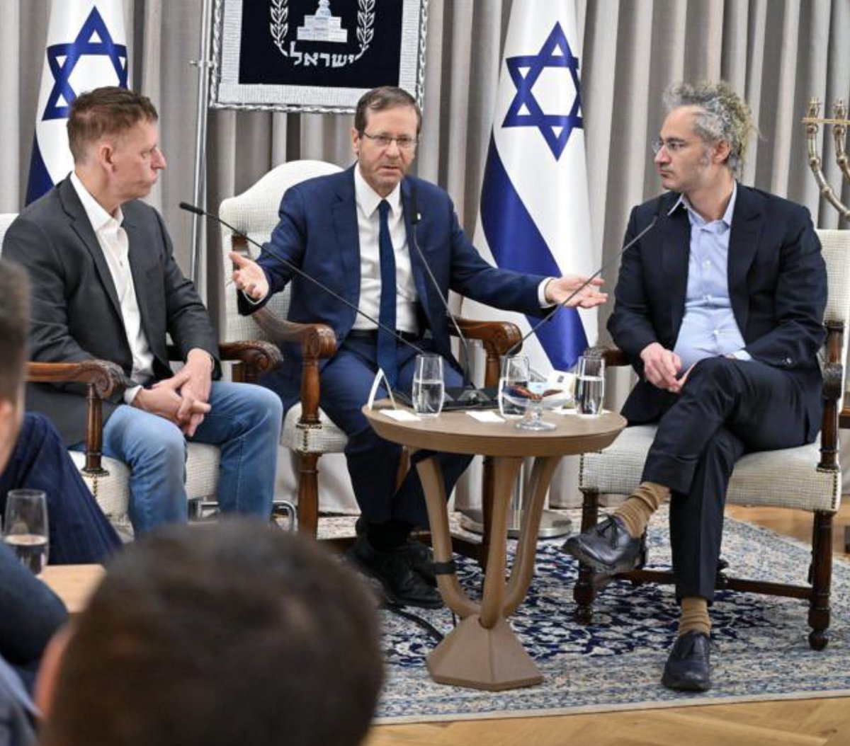 Schizofrenia de la Palantir și techno-fascismul lui Peter Thiel și Alex Karp
